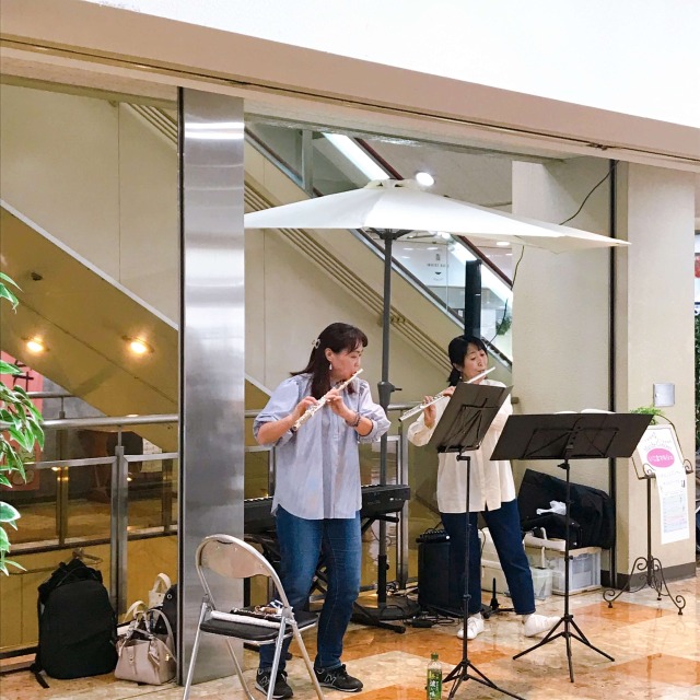 楽器演奏のステージ